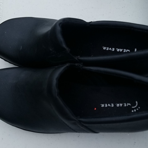 Shoes - Picture 2 of 6